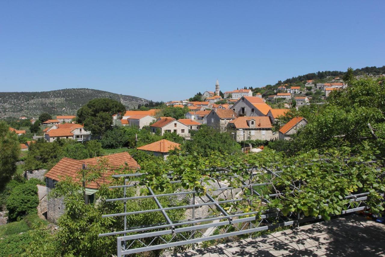 Nerezisca Holiday House Pine Tree מראה חיצוני תמונה