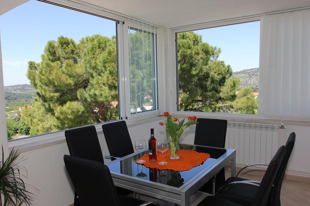 Nerezisca Holiday House Pine Tree מראה חיצוני תמונה