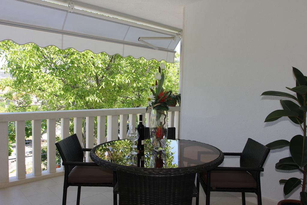 Nerezisca Holiday House Pine Tree מראה חיצוני תמונה