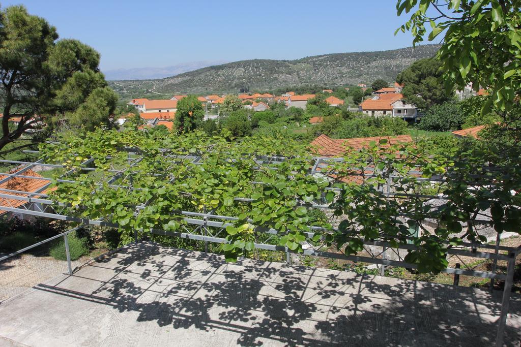 Nerezisca Holiday House Pine Tree מראה חיצוני תמונה