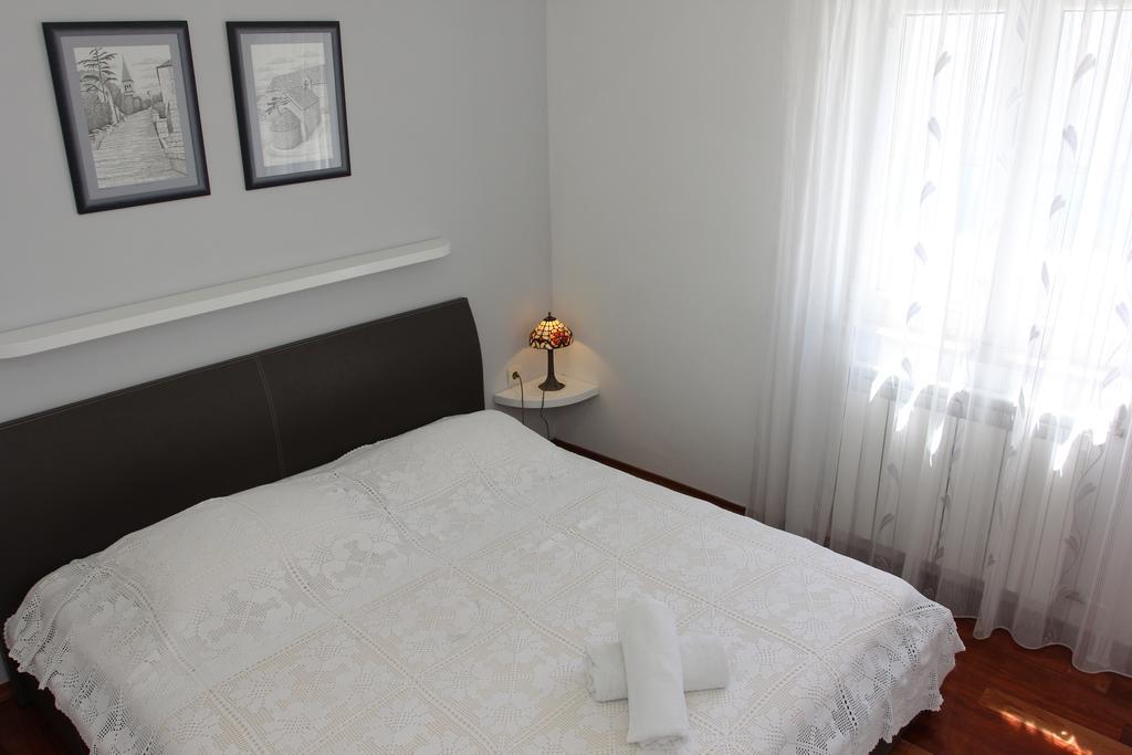 Nerezisca Holiday House Pine Tree מראה חיצוני תמונה